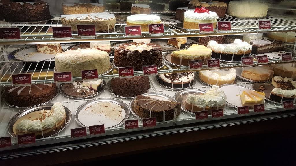 The Cheesecake Factory | restaurant | 56 Greene Blvd, Beavercreek, OH 45440, USA | 9373209901 OR +1 937-320-9901