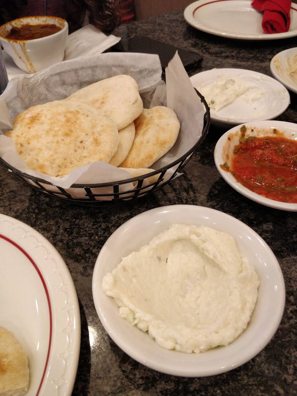 K & M Shish Palace | restaurant | 2751 University Dr, Auburn Hills, MI 48326, USA | 2489184453 OR +1 248-918-4453