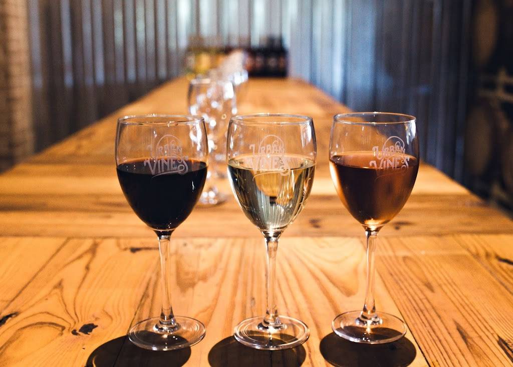 Urban Vines Winery & Brewery | restaurant | 303 E 161st St, Westfield, IN 46074, USA | 3177630678 OR +1 317-763-0678