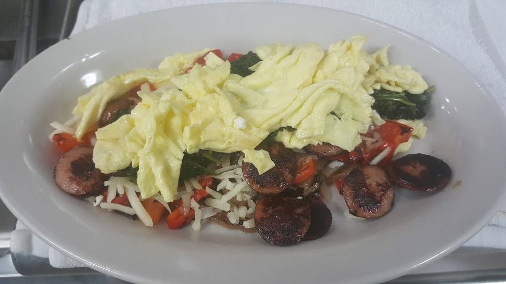 Eggie’s | restaurant | 6 Main St, Atkinson, NH 03811, USA | 6034891858 OR +1 603-489-1858