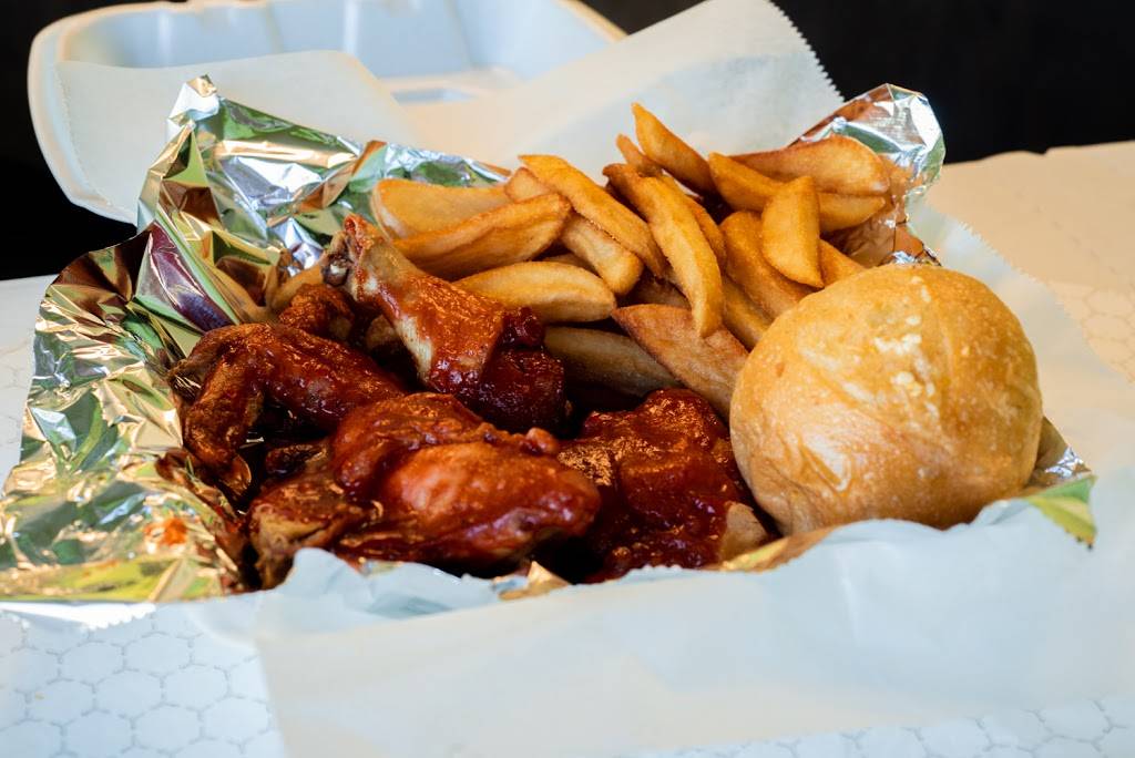 Mugs Pizza & Ribs | meal takeaway | 1695 Weiland Rd, Buffalo Grove, IL 60089, USA | 8477778182 OR +1 847-777-8182