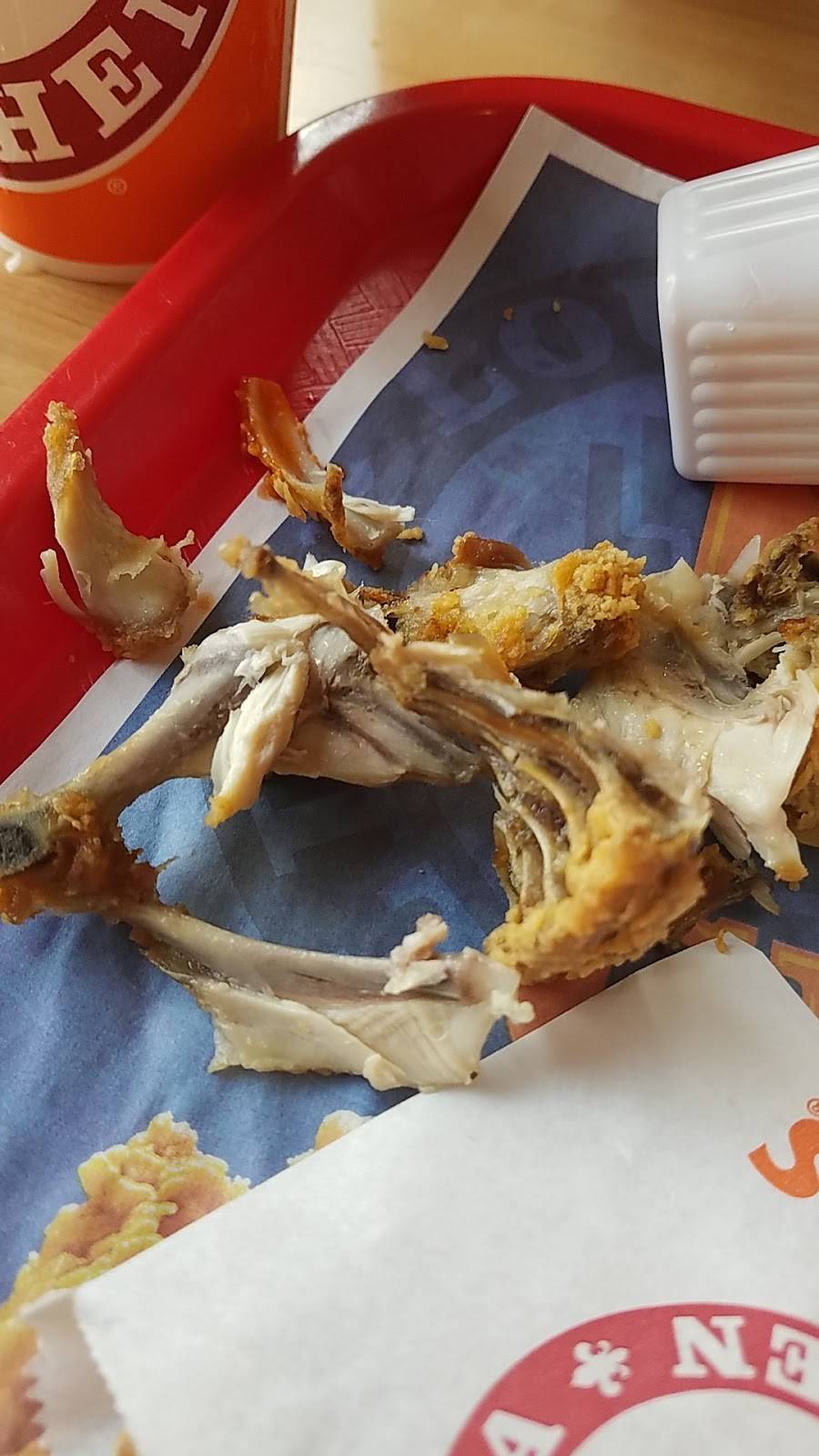 Popeyes Louisiana Kitchen | restaurant | 1917 W 15th St, Plano, TX 75075, USA | 9724238808 OR +1 972-423-8808