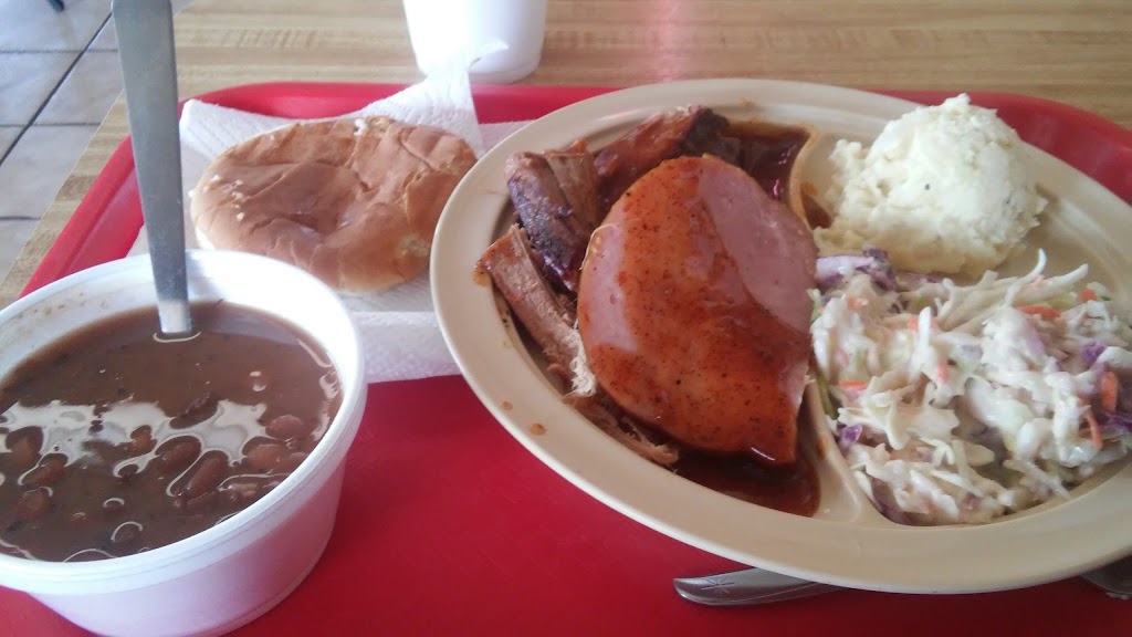Henks Bar-B-Que | restaurant | 1508 S Grand St, Amarillo, TX 79104, USA | 8063729011 OR +1 806-372-9011
