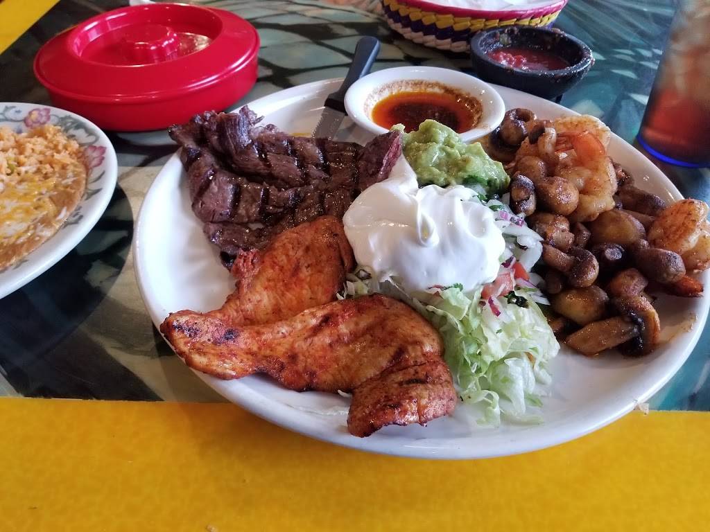 EL TEQUILEÑO Family Mexican Restaurant | restaurant | 1535 S Kipling Pkwy, Lakewood, CO 80232, USA | 3039882580 OR +1 303-988-2580