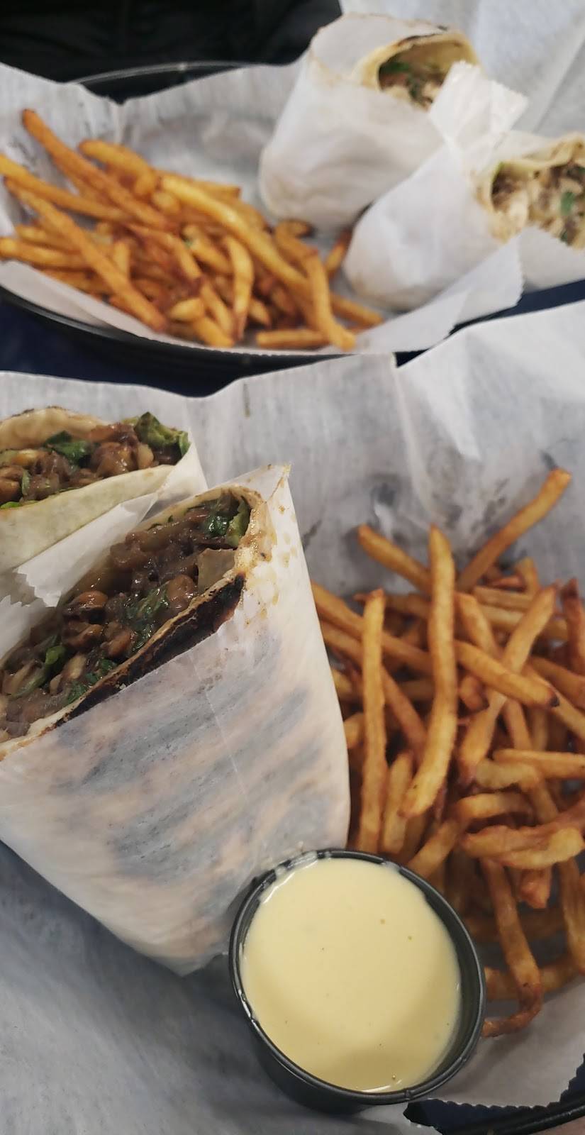 FAMISHED eatery | restaurant | 3818, 1001 Fischer Blvd suite 5, Toms River, NJ 08753, USA | 7329988231 OR +1 732-998-8231