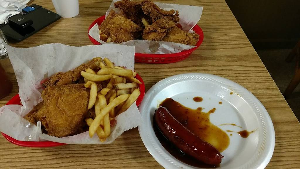 Moms Bar-B-Q House | restaurant | 14062 Vanowen St, Van Nuys, CA 91405, USA | 8187861373 OR +1 818-786-1373