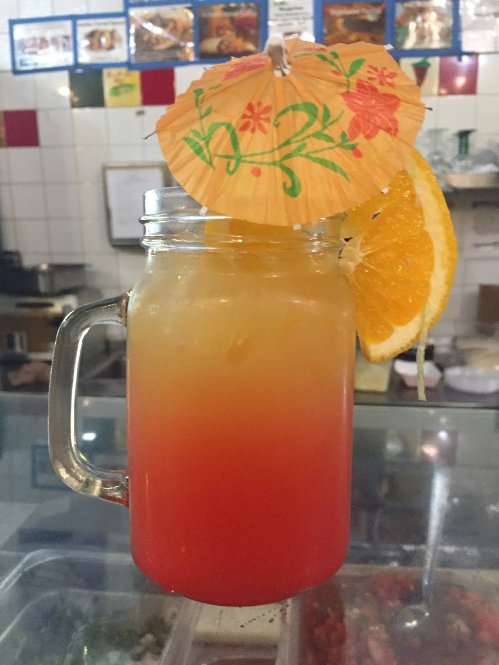 La Cumbre Taqueria SF | restaurant | 515 Valencia St, San Francisco, CA 94110, USA | 4158638205 OR +1 415-863-8205