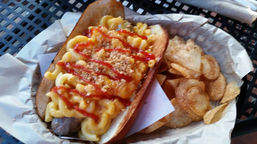 Rocket Dog Brats and Brew- Fresno | restaurant | 88 E Shaw Ave, Fresno, CA 93710, USA | 5592838096 OR +1 559-283-8096