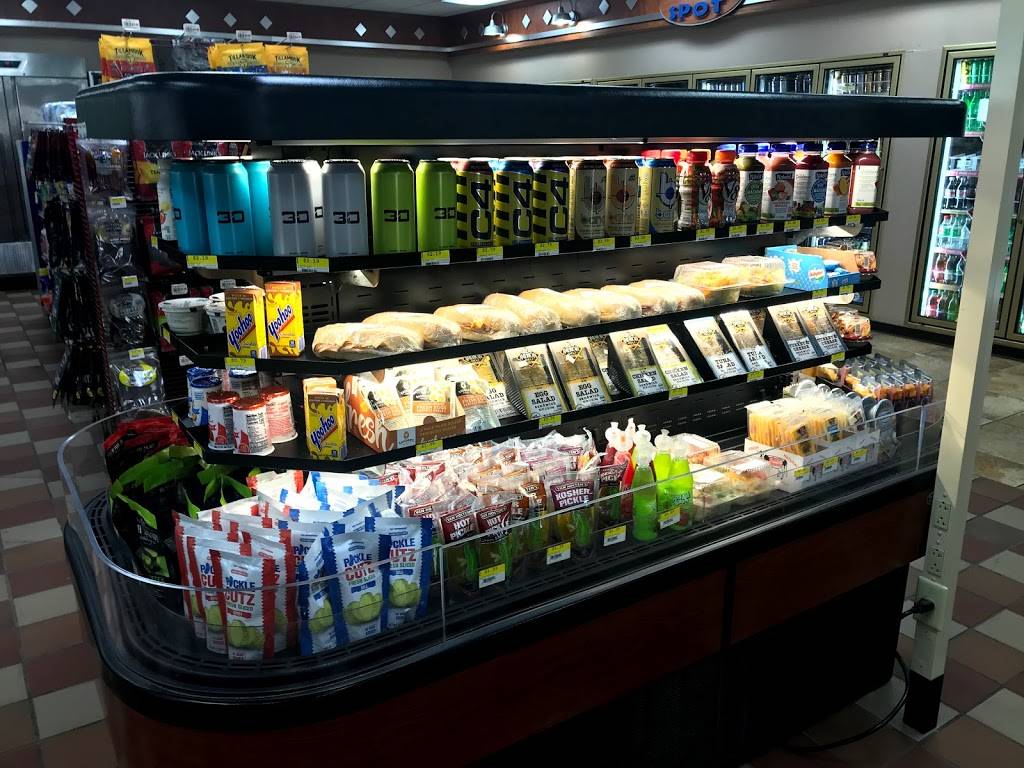 Phils One Stop | meal takeaway | 4221 W Washington Center Rd, Fort Wayne, IN 46818, USA | 2604908015 OR +1 260-490-8015