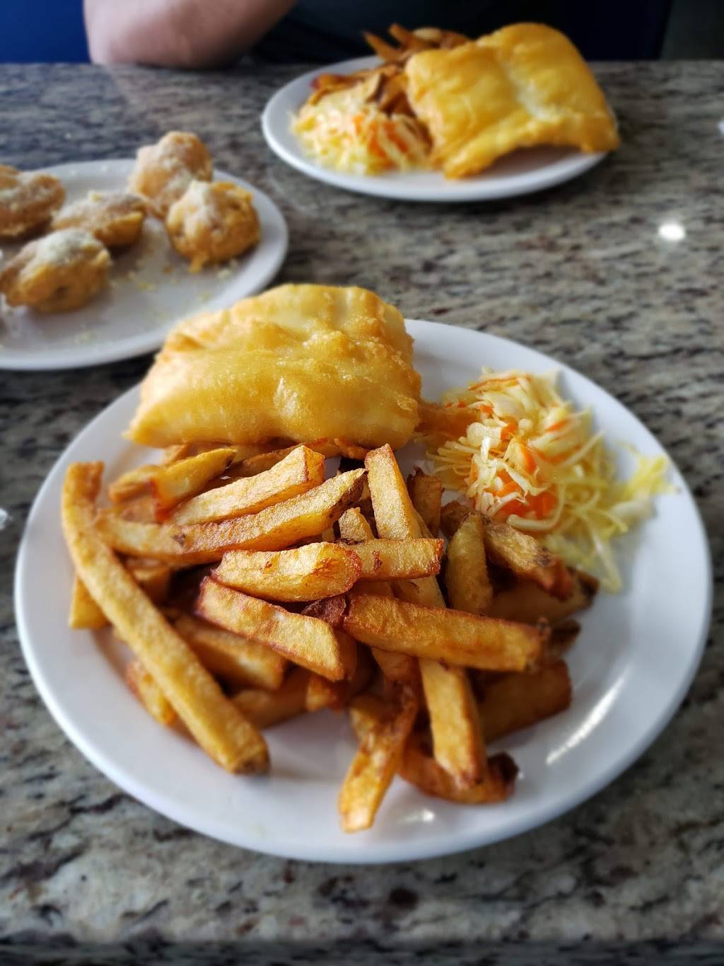 Halibut House Fish & Chips | restaurant | 265 Edward St, Aurora, ON L4G 3M7, Canada | 9055038881 OR +1 905-503-8881