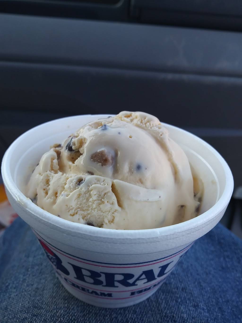 Braums Ice Cream & Burger Restaurant | restaurant | 5009 Main St, The Colony, TX 75056, USA | 9723700440 OR +1 972-370-0440