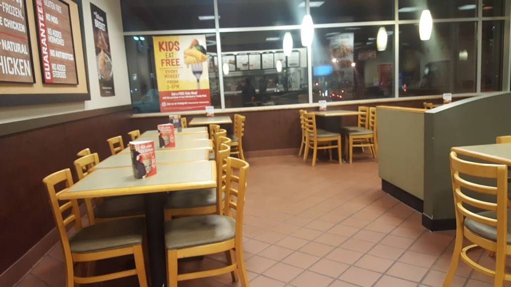 Boston Market | restaurant | 14833 Detroit Ave, Cleveland, OH 44107, USA | 2162281236 OR +1 216-228-1236