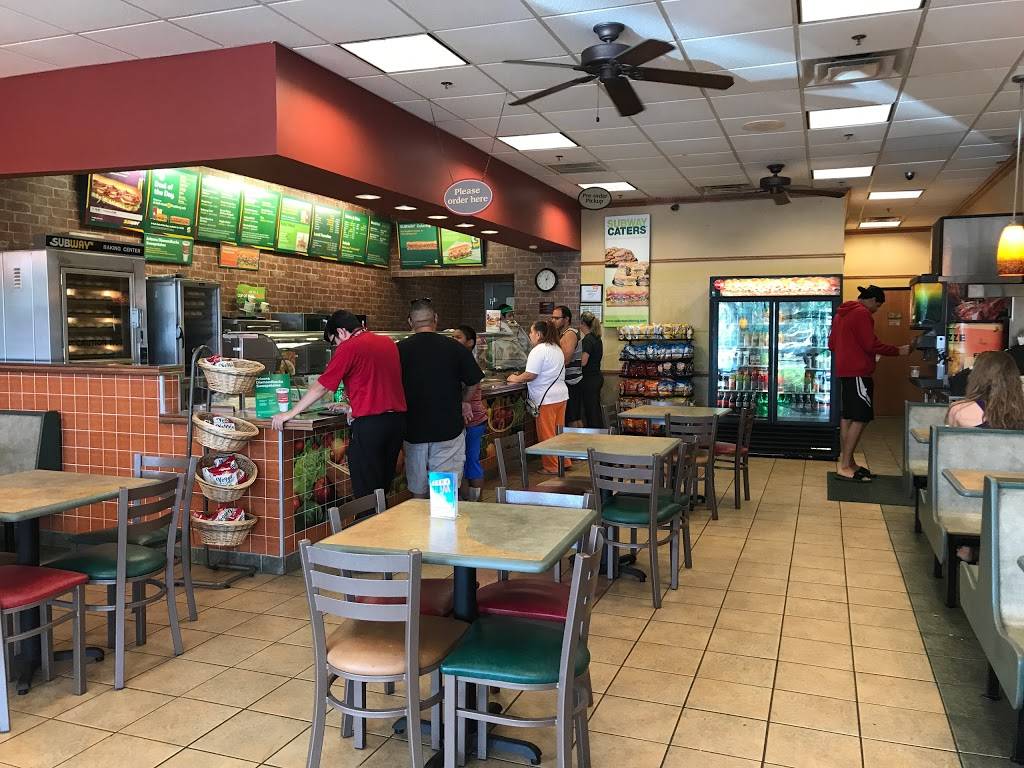Subway | restaurant | 2700 W Baseline Rd, South Point Plaza Suite 131, Tempe, AZ 85283, USA | 6024315788 OR +1 602-431-5788