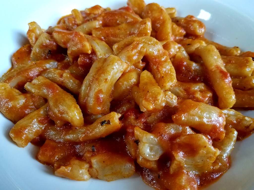 Tipsters Village Pub | restaurant | 8839 Cermak Rd, North Riverside, IL 60546, USA | 7084474020 OR +1 708-447-4020