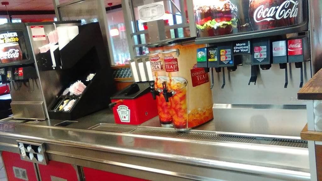 Hardees/Red Burrito | restaurant | 11705 US-92, Seffner, FL 33584, USA | 8136200756 OR +1 813-620-0756