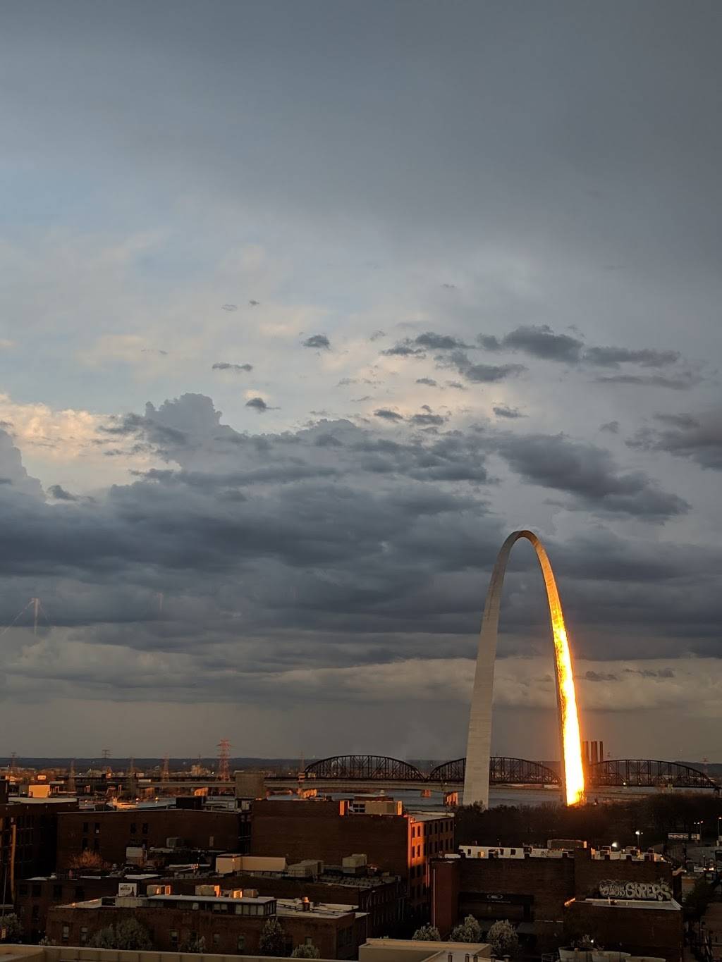 Cinder House | restaurant | 999 N 2nd St, St. Louis, MO 63102, USA | 3148815759 OR +1 314-881-5759