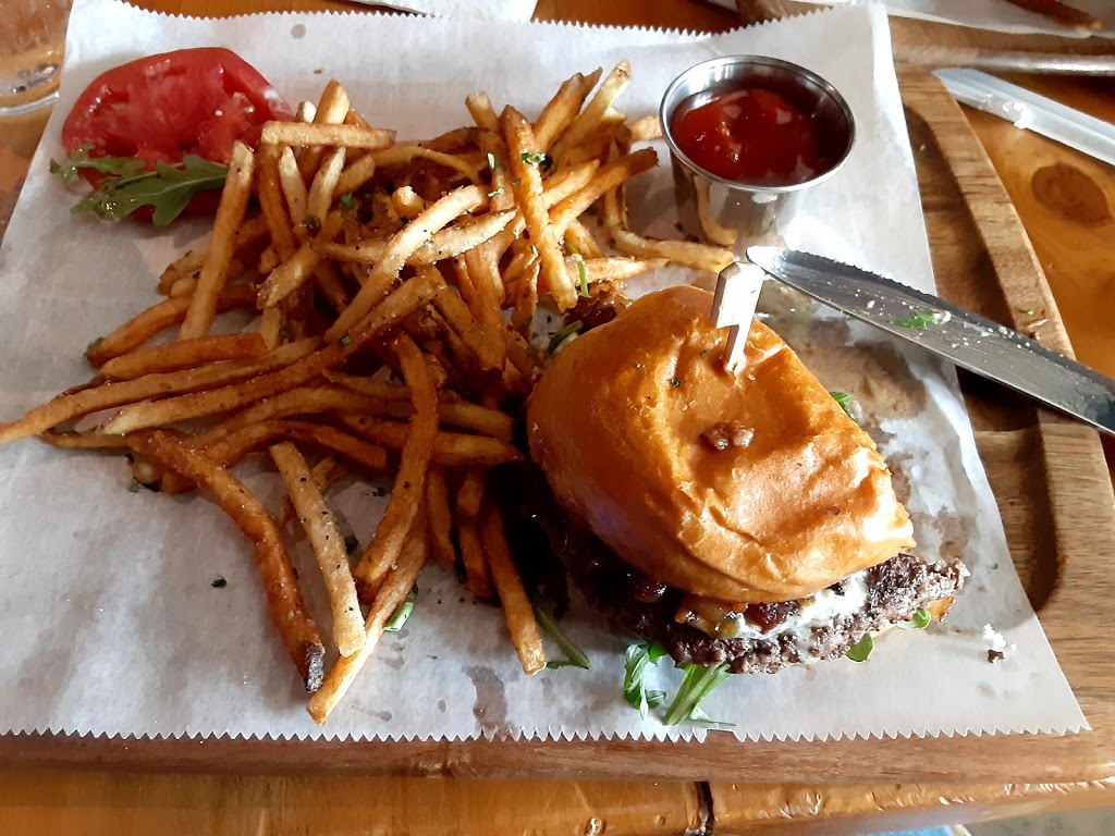 Barrier Island Brewing | restaurant | 1226 Ocean Blvd STE 1, St Simons Island, GA 31522, USA | 9122682774 OR +1 912-268-2774