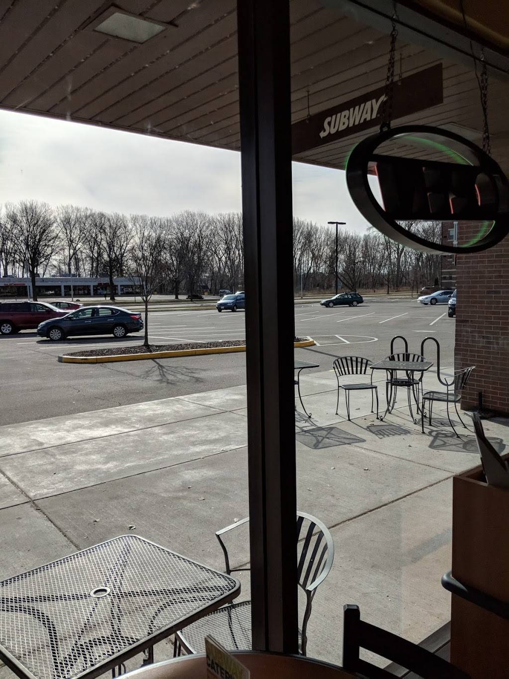 Subway | restaurant | 2522 Allen Blvd, Middleton, WI 53562, USA | 6088367779 OR +1 608-836-7779