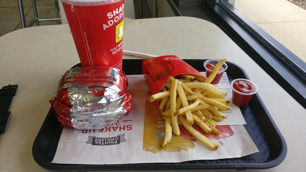 Wendys | restaurant | 1700 S Opdyke Rd, Pontiac, MI 48341, USA | 2483348008 OR +1 248-334-8008