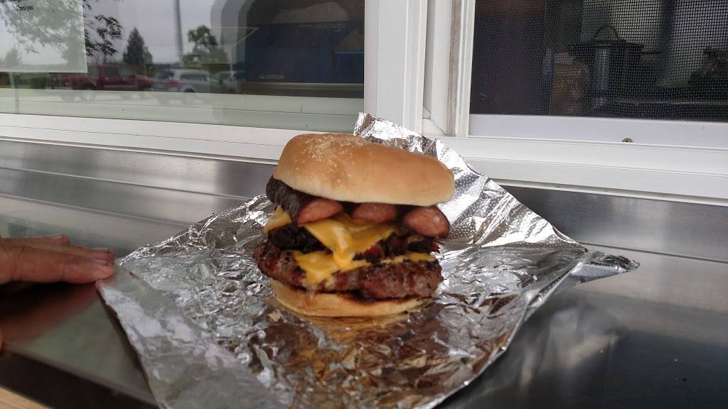 Crossfire Grill | restaurant | 2080 River Rd, Marysville, MI 48040, USA | 8104796092 OR +1 810-479-6092