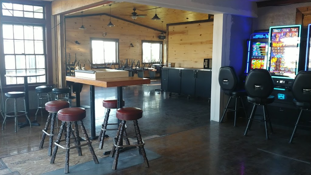 Baggers | restaurant | 3518 S Beaumont Ave, Kansasville, WI 53139, USA | 2628782453 OR +1 262-878-2453