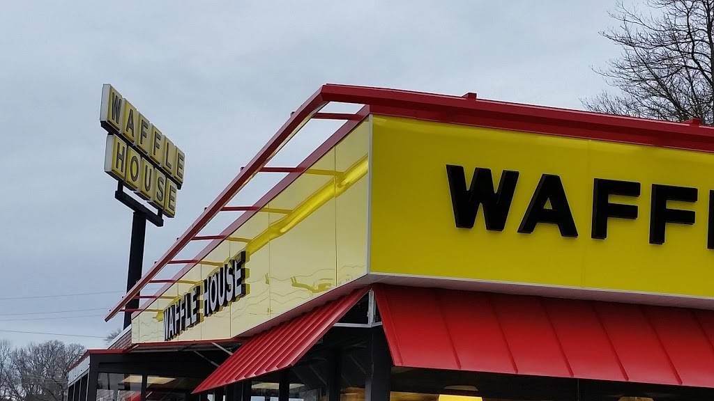 Waffle House | meal takeaway | 2727 McGavock Pk, Nashville, TN 37214, USA | 6158855113 OR +1 615-885-5113