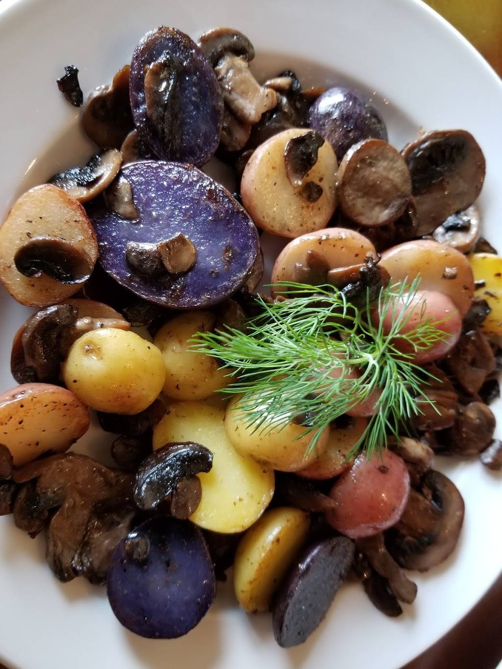 Brama Restaurant | restaurant | 3301 Steck Ave #106, Austin, TX 78757, USA | 5125790880 OR +1 512-579-0880