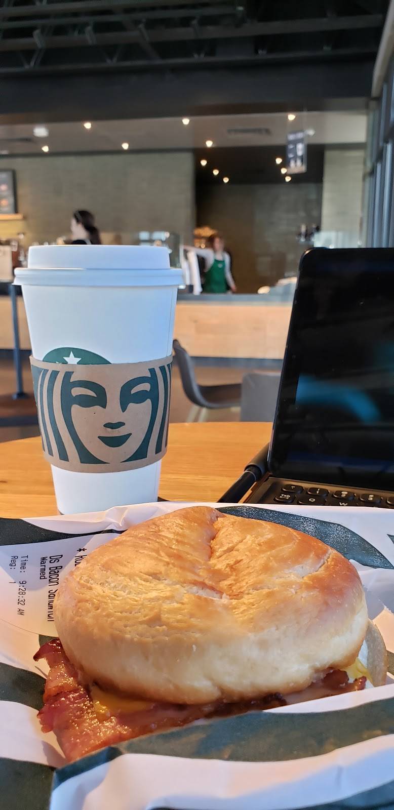 Starbucks Drive Thru | cafe | 121 W Lincoln Ave, Escondido, CA 92026, USA | 7603176298 OR +1 760-317-6298