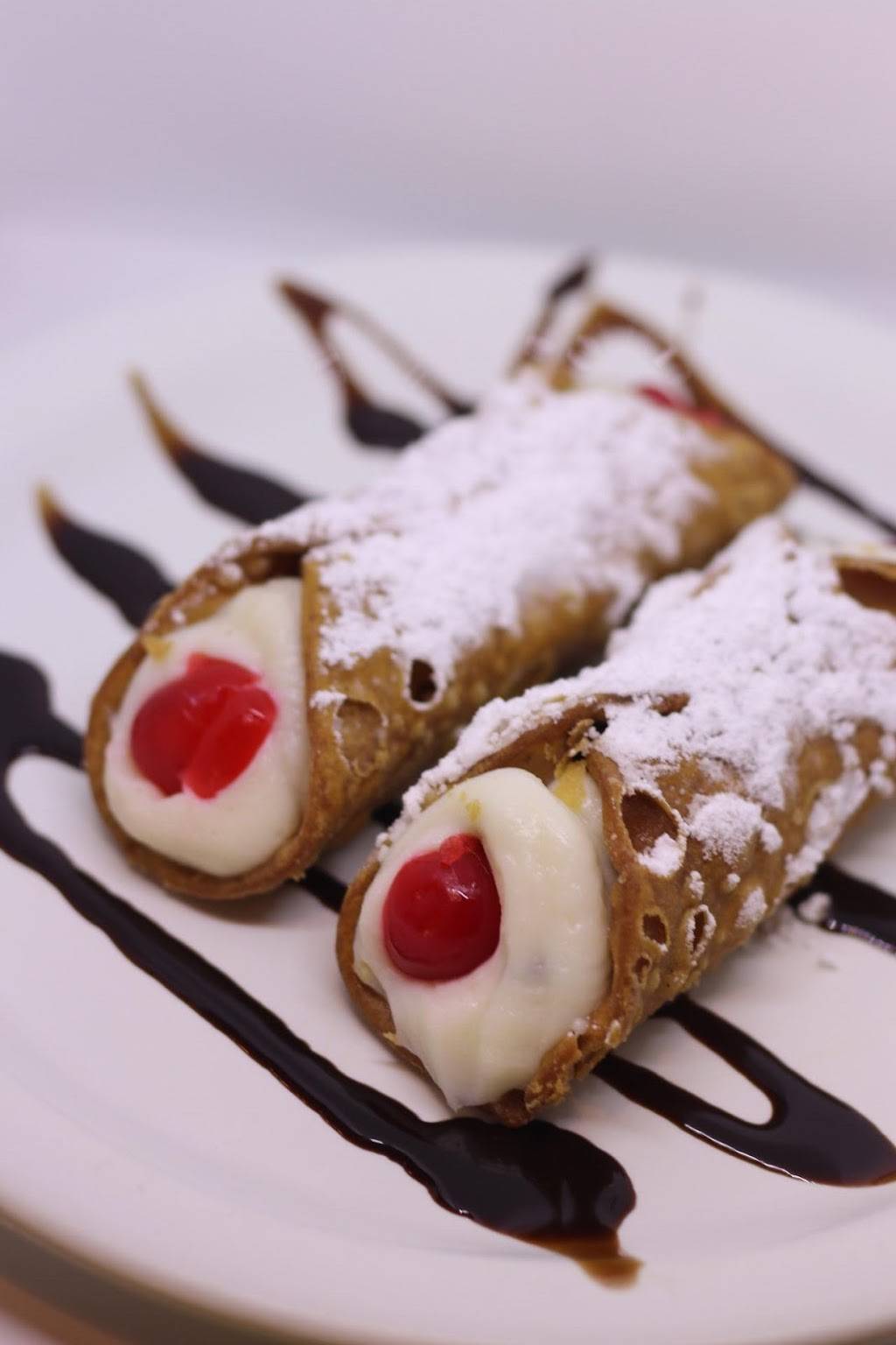 Freds Italian Restaurant | restaurant | 3619 Plainfield Ave NE, Grand Rapids, MI 49525, USA | 6163618994 OR +1 616-361-8994