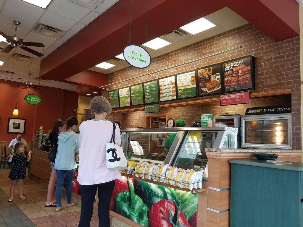 Subway | restaurant | 1767 E Broadway St, Oviedo, FL 32765, USA | 4079716920 OR +1 407-971-6920