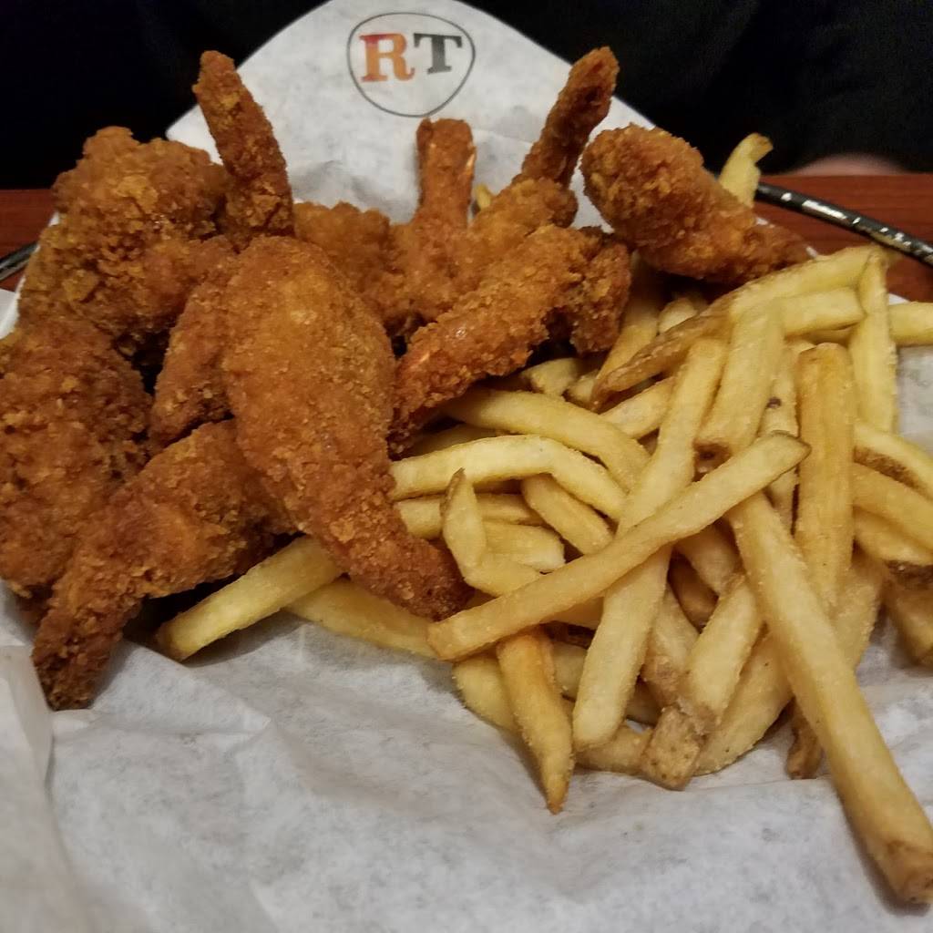 Ruby Tuesday | restaurant | 905 Hartford Turnpike, Waterford, CT 06385, USA | 8604379825 OR +1 860-437-9825