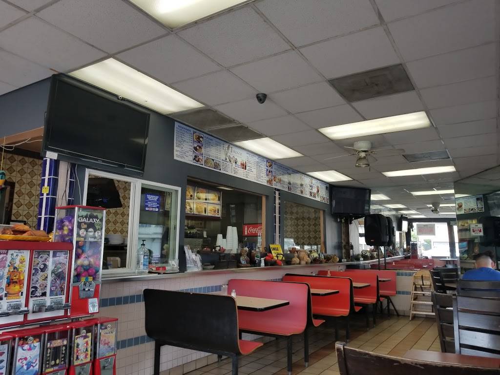 El Torogoz Pupuseria | restaurant | 10406 Long Beach Blvd, Lynwood, CA 90262, USA | 3235641488 OR +1 323-564-1488