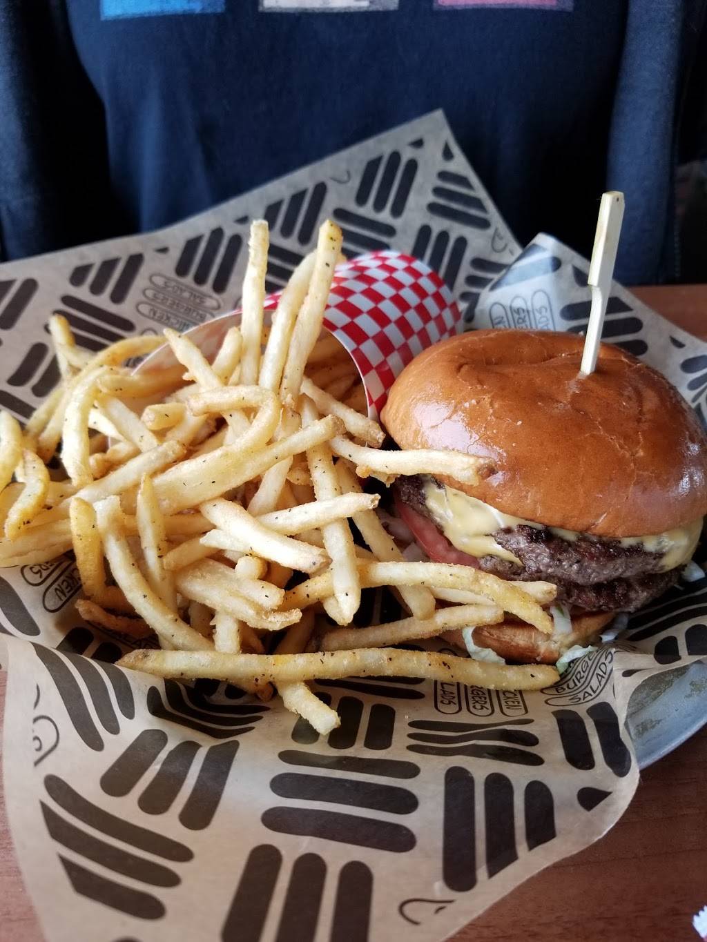 Jaggers | restaurant | 7833 South, US-31, Indianapolis, IN 46227, USA | 3177810855 OR +1 317-781-0855