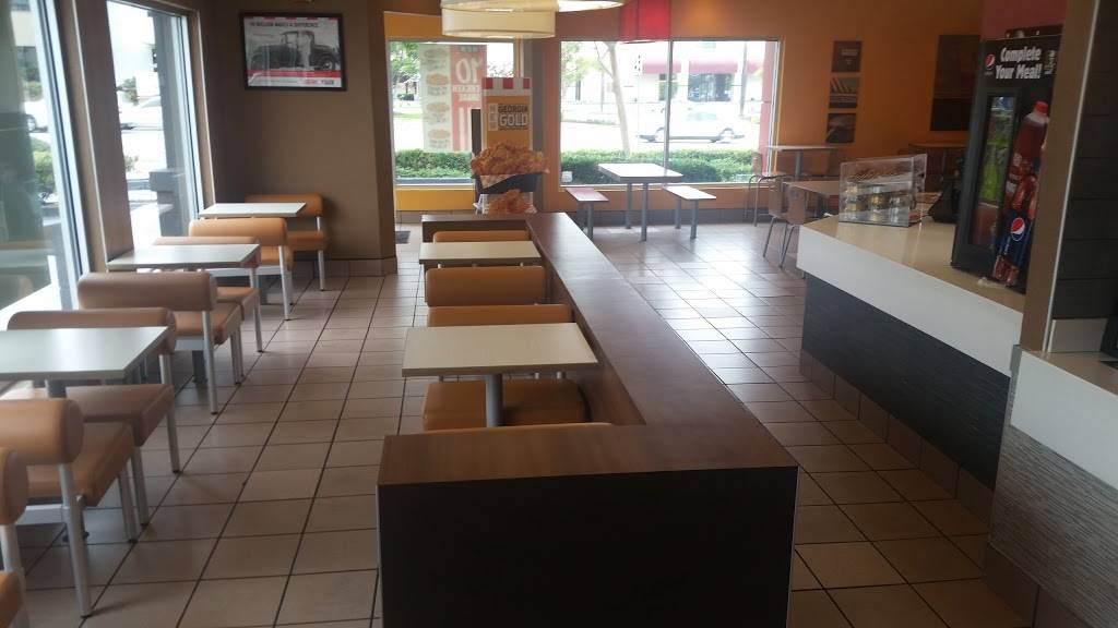 KFC | restaurant | 2215 Sepulveda Blvd, Torrance, CA 90501, USA | 3103207161 OR +1 310-320-7161