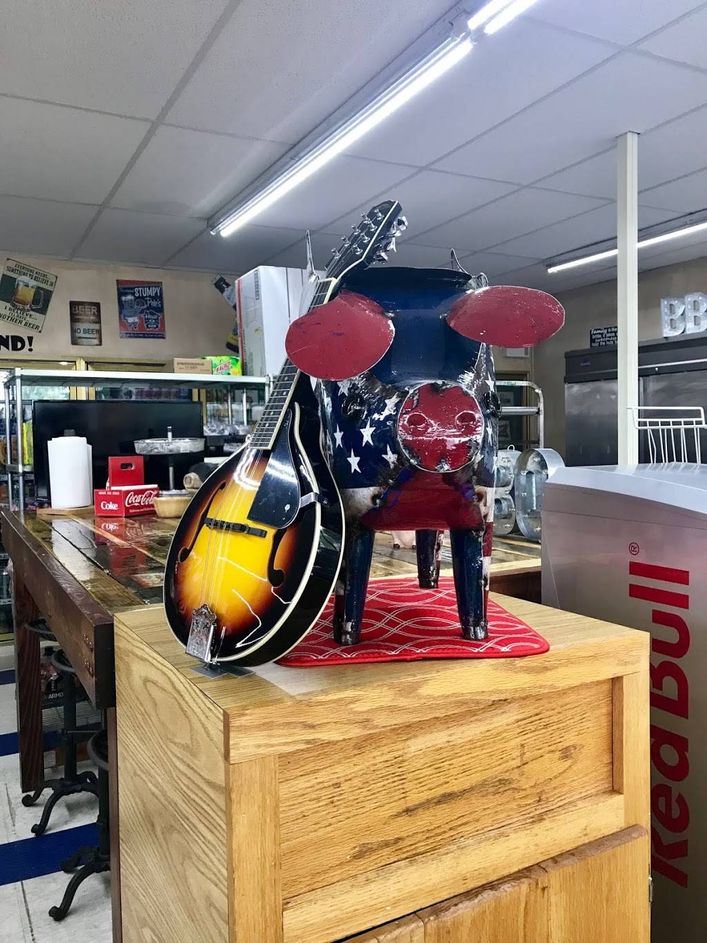 Kwik Sak Convenience Store And Fat Guy Barbeque Restaurant | restaurant | 904 NW Broad St, Murfreesboro, TN 37129, USA | 6153186602 OR +1 615-318-6602