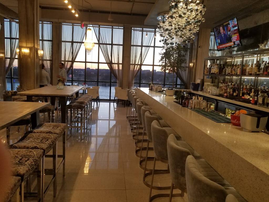 La Vie | restaurant | 88 District Square SW 5th floor, Washington, DC 20024, USA | 2025605501 OR +1 202-560-5501