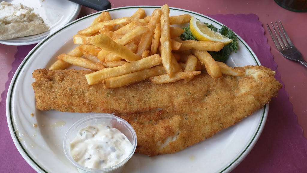 Michael Ts Restaurant | restaurant | 8390 Seneca Turnpike, New Hartford, NY 13413, USA | 3157244882 OR +1 315-724-4882