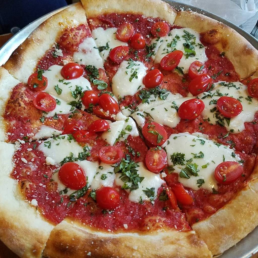 Jimmys Slice | restaurant | 586 E Main St, Ventura, CA 93001, USA | 8056486133 OR +1 805-648-6133