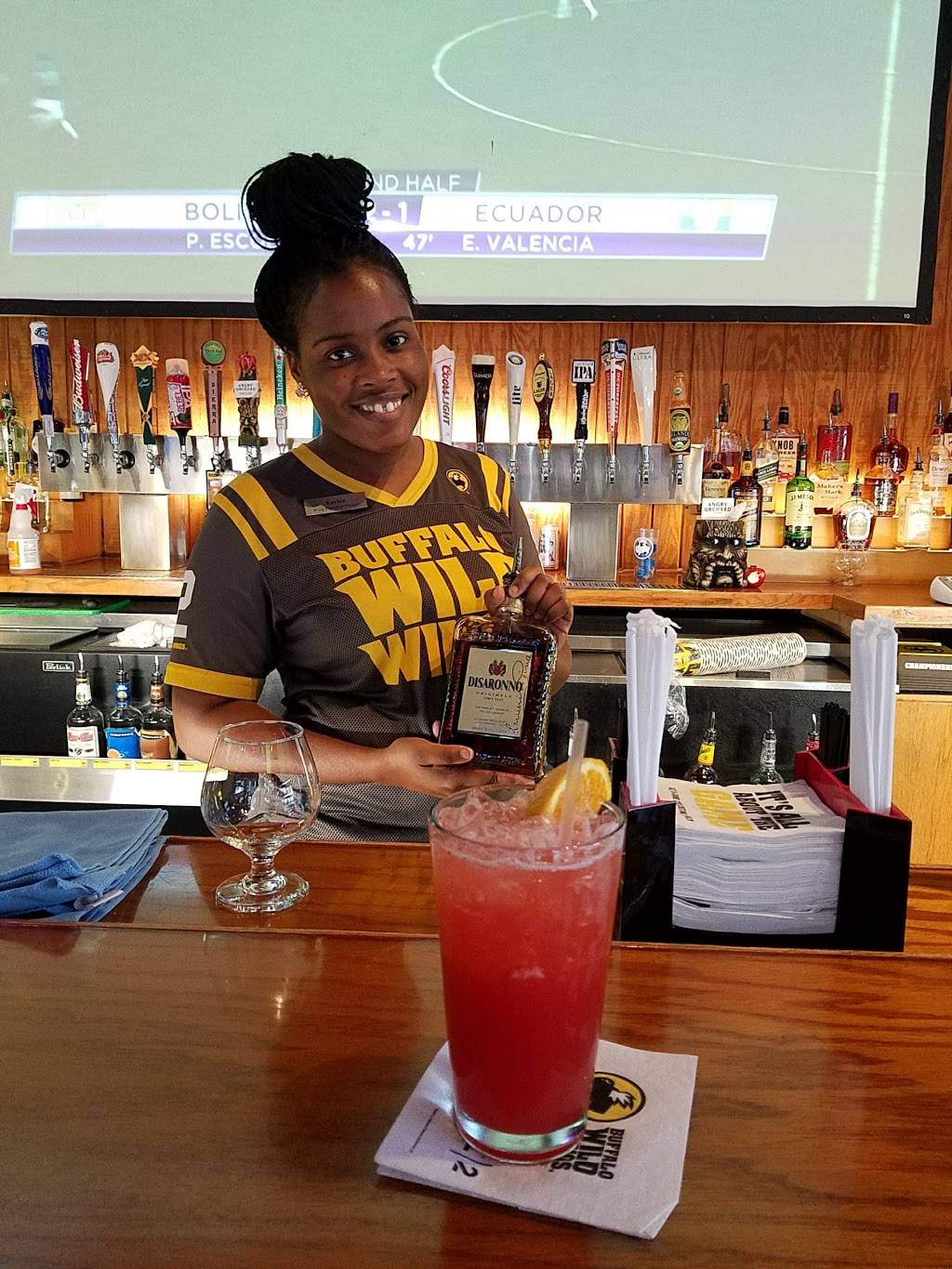 Buffalo Wild Wings | meal takeaway | 7004 International Dr, Orlando, FL 32819, USA | 4073516200 OR +1 407-351-6200