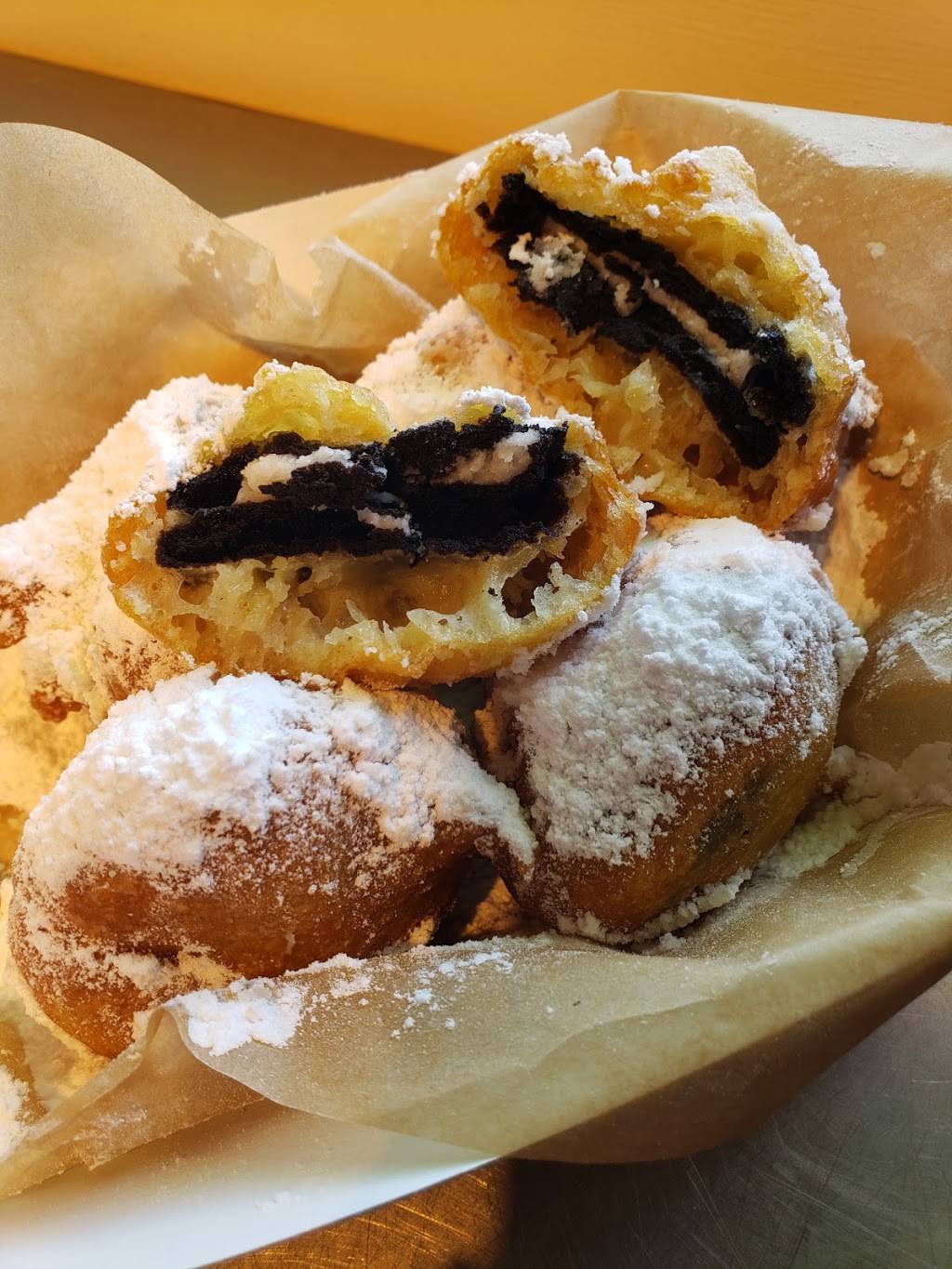 Luca Eats | cafe | 7329 Cohn St, New Orleans, LA 70118, USA | 5048661166 OR +1 504-866-1166