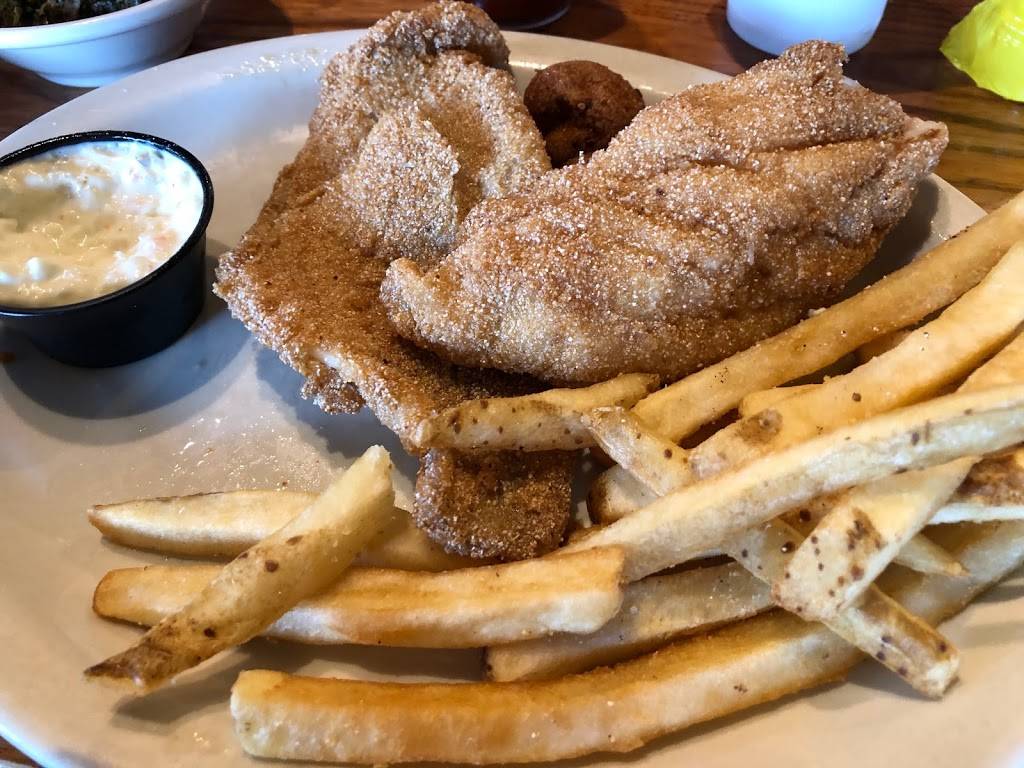 Cracker Barrel Old Country Store | restaurant | 27 W Interstate Pkwy, Shawnee, OK 74804, USA | 4052147718 OR +1 405-214-7718