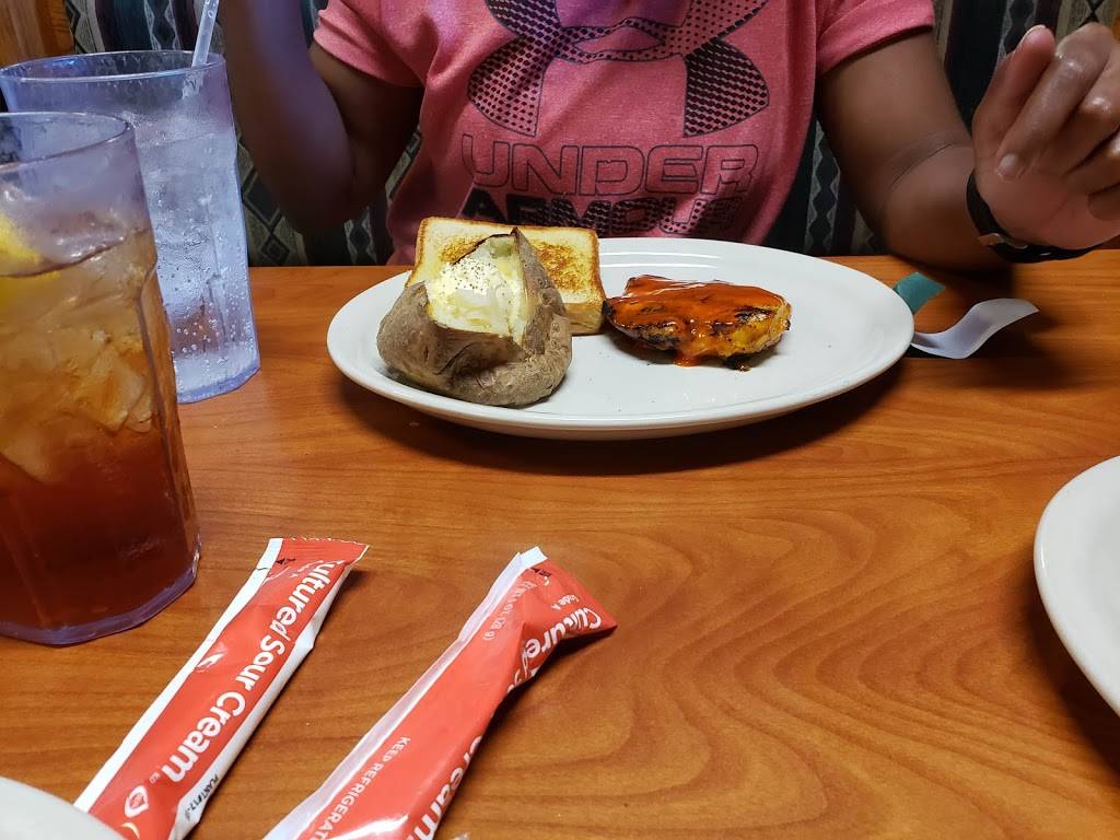 Ponderosa | restaurant | 1817 N Locust Ave Dr, Lawrenceburg, TN 38464, USA | 9317626261 OR +1 931-762-6261