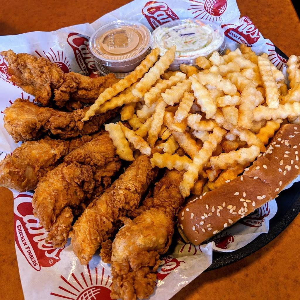 Raising Canes Chicken Fingers | meal takeaway | 7020 Bandera Rd, San Antonio, TX 78238, USA | 2105200629 OR +1 210-520-0629