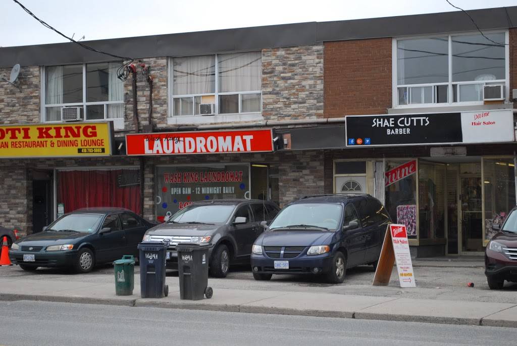 Roti King West Indian Restaurant | restaurant | 1688 Eglinton Ave W, York, ON M6E 2H5, Canada | 4167835665 OR +1 416-783-5665