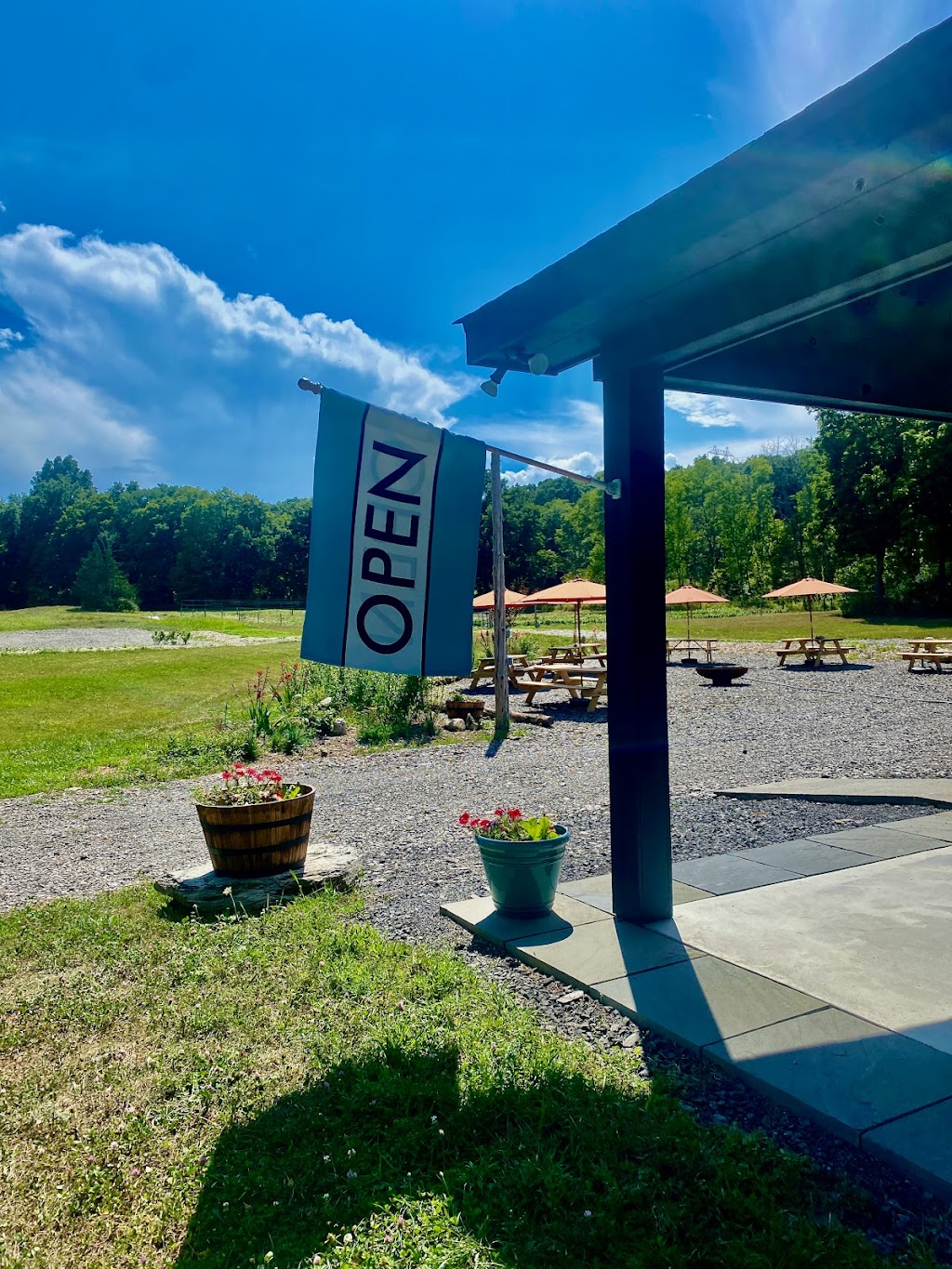 Slow Fox Farm Brewery | meal takeaway | 41 Lake Dr, Rhinebeck, NY 12572, USA | 8452660086 OR +1 845-266-0086