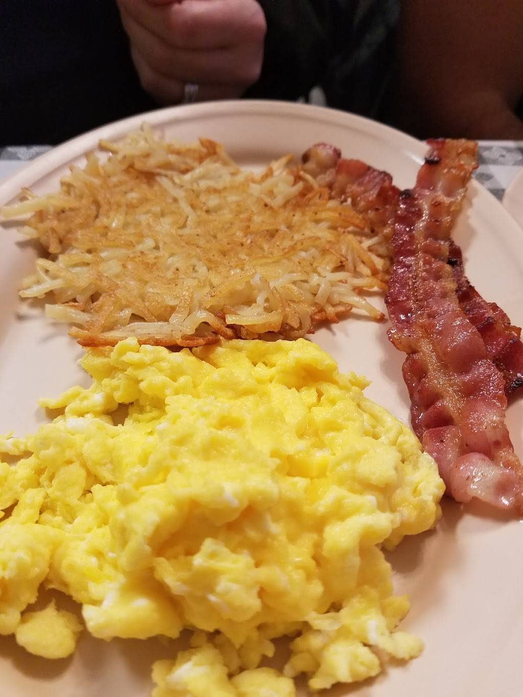 Grannys Kitchen | restaurant | 16 N Howard St, Inman, SC 29349, USA | 8644720909 OR +1 864-472-0909