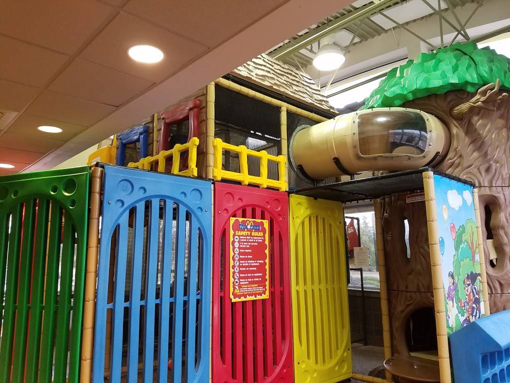 McDonalds | cafe | 7100 GB Alford Hwy, Holly Springs, NC 27540, USA | 9195524071 OR +1 919-552-4071