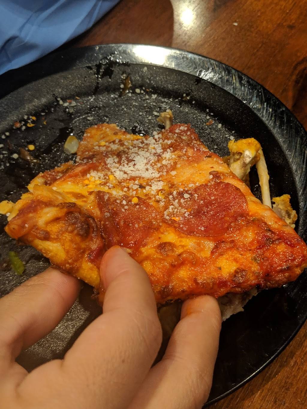 Barros Pizza | restaurant | 1925 E Brown Rd, Mesa, AZ 85203, USA | 4808341541 OR +1 480-834-1541