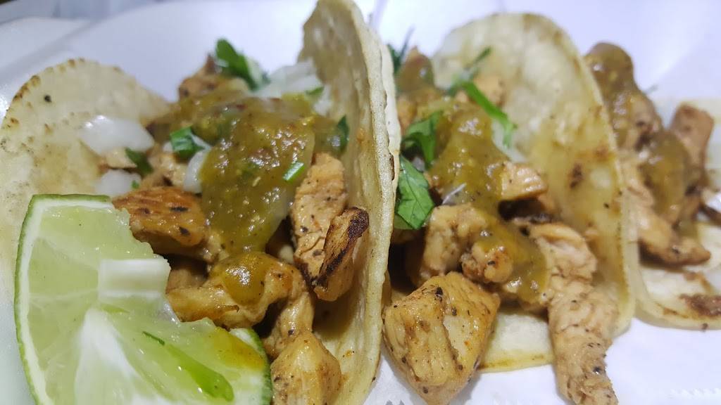 El Taquito | restaurant | 3410 Main Hwy, Miami, FL 33133, USA | 3054462303 OR +1 305-446-2303