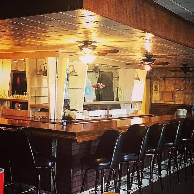 The Hideout | meal delivery | 1141 Staunton Turnpike, Parkersburg, WV 26104, USA | 3042120000 OR +1 304-212-0000